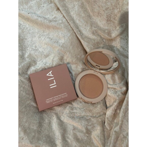 Ilia highlighter glint 7.8g - Picture 2 of 4